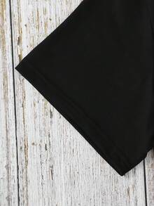 Camiseta de Mujer con Estampado Gráfico de  - Camiseta Casual de Manga Corta con Cuello Redondo Blanca con Letras Negritas y Diseño de Foto en Blanco y Negro, Lavable a Máquina, Top de Ropa de Calle para el Día a Día, Camisetas para Damas, Ropa para Fanáticos de la Música, Camiseta con Temática Musical, Camiseta de Ajuste Cómodo - Negro - Ver 4