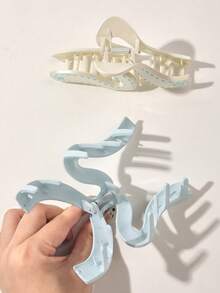 2 件套甜美 Y2K 风格超大波尔卡圆点、心形和蝴蝶结图案发夹，米色和浅蓝色，适合春夏季发饰，女士发夹，蝴蝶结配饰，学校用品，大学