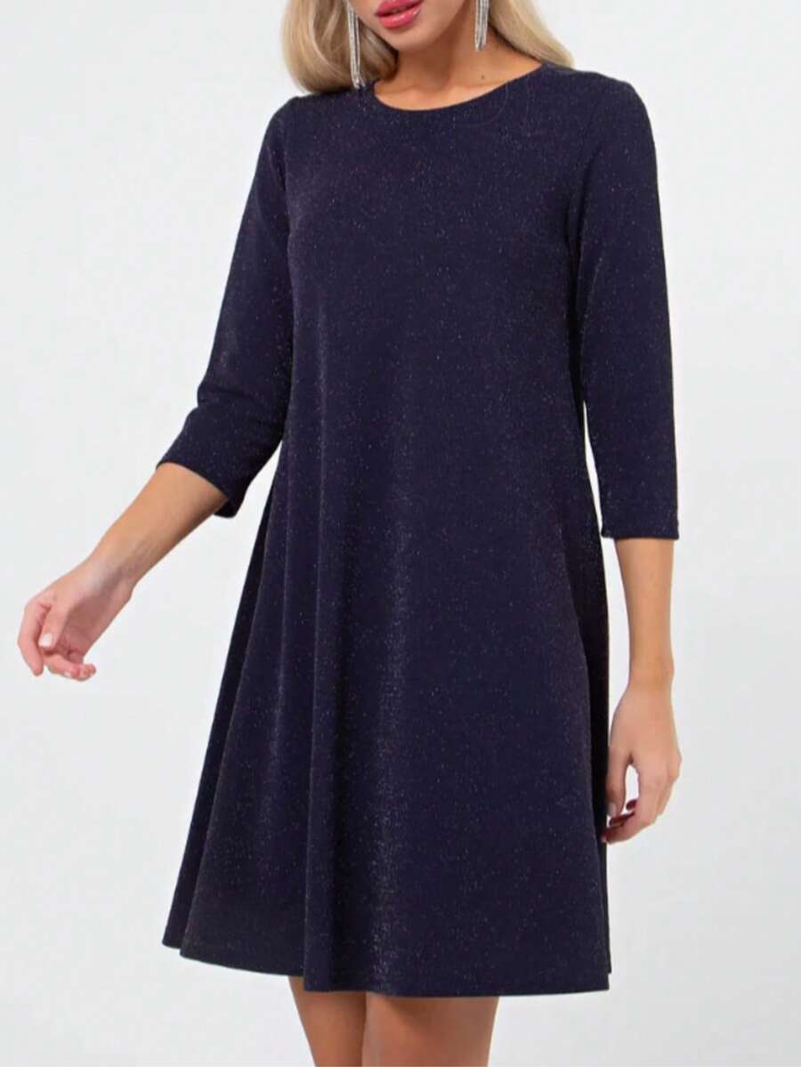 فستان ضيق بأكمام ٣/٤ و تصميم خط A مزين بالترتر، انيق وجديد