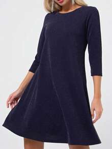 فستان ضيق بأكمام ٣/٤ و تصميم خط A مزين بالترتر، انيق وجديد