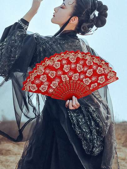 1pc Retro Outdoor Portable Folding Dance Fan, Internet Celebrity Decorative Fan