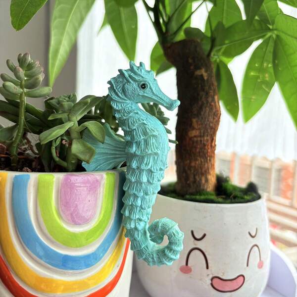 Cute & Interesting Seahorse Resin Decorative Hanging Ornament, Home Garden Decoration, Decor For Ocean Animal Lovers, Outdoor Garden Yard Decoration
