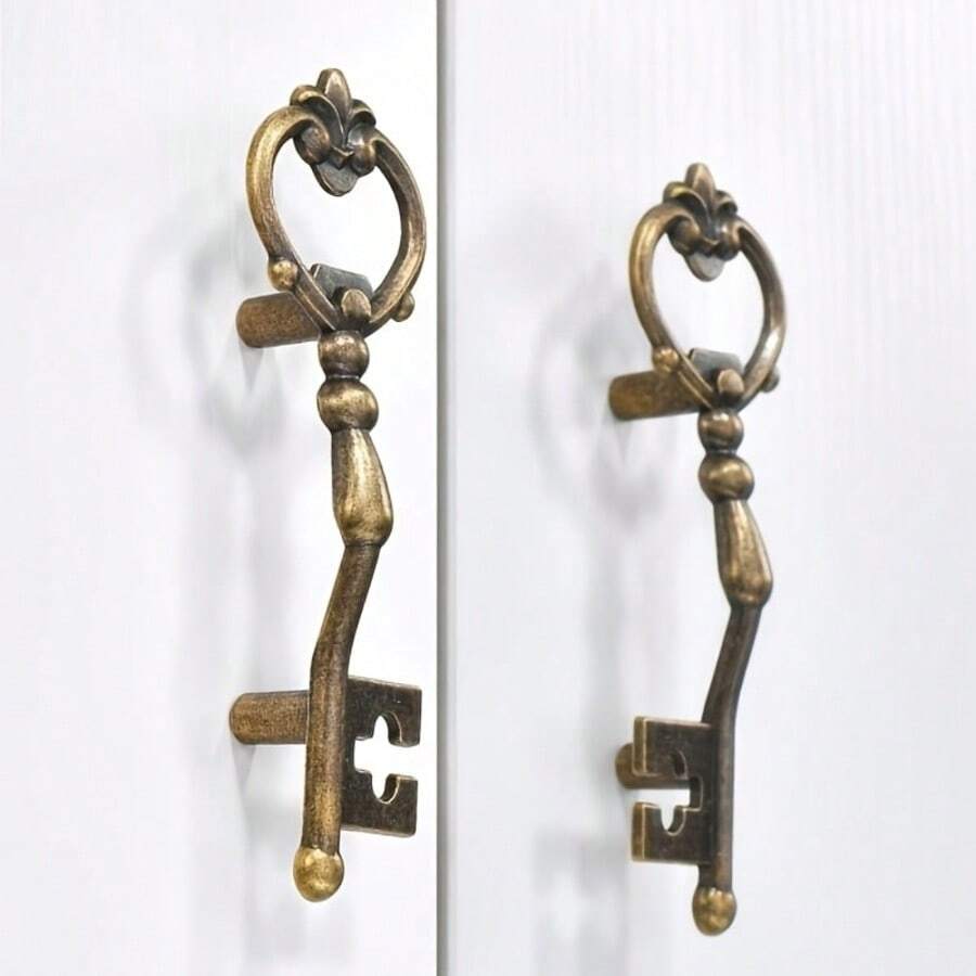 Antique 2pcs Zinc Alloy Cabinet Handles With 2.28" Hole Spacing - Vintage Metal Drawer Pulls For Home Decor With Keyhole - Multicolor - View 1