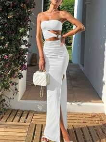 A Solid Color Strapless Cutout Holiday Summer Dress