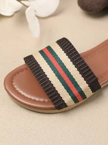 1 Pair Children Summer Woven Striped Open Toe Casual Sandals, Fashionable Flat Beach Shoes For Boys And Girls, Suitable For Daily Wear, Holiday And Travel