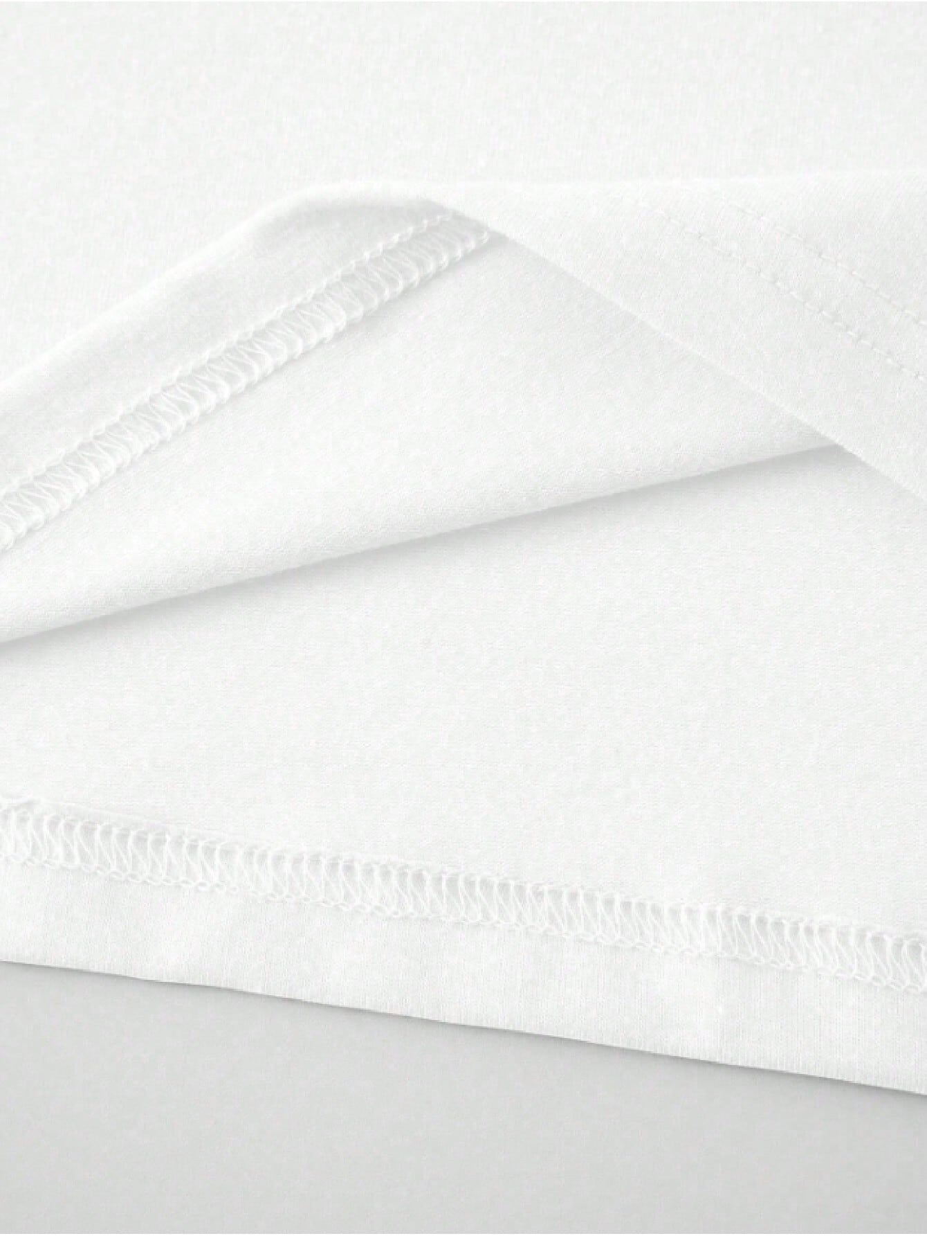 طقم كاجوال مكون من بلوزة كم قصير مطبوع بطباعة إنجل...