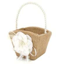 Canasta de flores para niña de las flores de boda, canasta clásica de arpillera con asa de perla