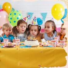 169 pièces Set de couverts rose clair, assiettes jetables, serviettes et gobelets, nappe de 137*274 cm - Pour servir 24 invités pour un anniversaire, un mariage, une fête, un pique-nique en famille, la Fête des Mères ou une remise de diplôme, Vaisselle en papier jetable