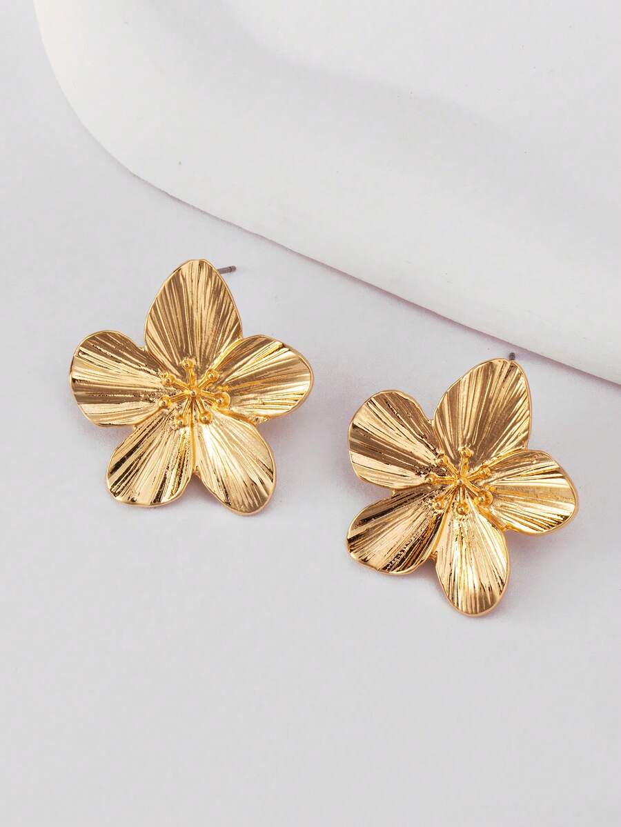 1 Pair Elegant Multicolor Dopamine Inspired Gold Flower Shape Five-Leaf Stud Earrings, Wedding Gift For Her - Style 3 - View 1