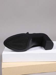 Bottes à top bas flatteuses, bottes anti-dérapantes de style britannique pour femmes, bottes de cheville à talon épais polyvalentes et , bottes nues pour femmes au printemps et en automne