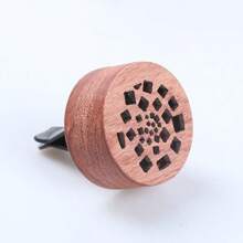 Portable Wooden Car Diffuser With Geometric Pattern - Mini Natural Wood Grain Essential Oil Diffuser, Convenient Air Vent Clip Installation, Eid Al-Fitr Auto Accessory Decoration