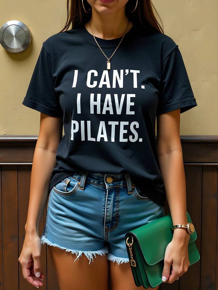 Camiseta Mujer Pilates 180g Negra Algodón Cuello Redondo Manga Corta Frase Divertida - "No Puedo, Tengo Pilates" Estilo Casual y Cómico para Ejercicios, Diseño Moderno y Único, Perfecta para Amantes de Fitness, Actividades Deportivas y Diario. - Negro - Ver 1