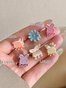 50/100 sztuk mieszanych mini spinek do włosów z motywem kreskówek – wielokolorowe, urocze mini spinki do włosów z motywem kreskówek dla dziewczynek, modne dodatki