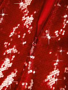 Elegancka i wykwintna suknia wieczorowa Astony One z dekoltem bez ramiączek, talią ozdobioną delikatnymi cekinami, krótką spódniczką podkreślającą figurę i seksownym, odkrytym tyłem. Idealna na Boże Narodzenie, Sylwestra, Święto Dziękczynienia, imprezy, wakacje, przyjęcia koktajlowe i jako strój dla gości weselnych.