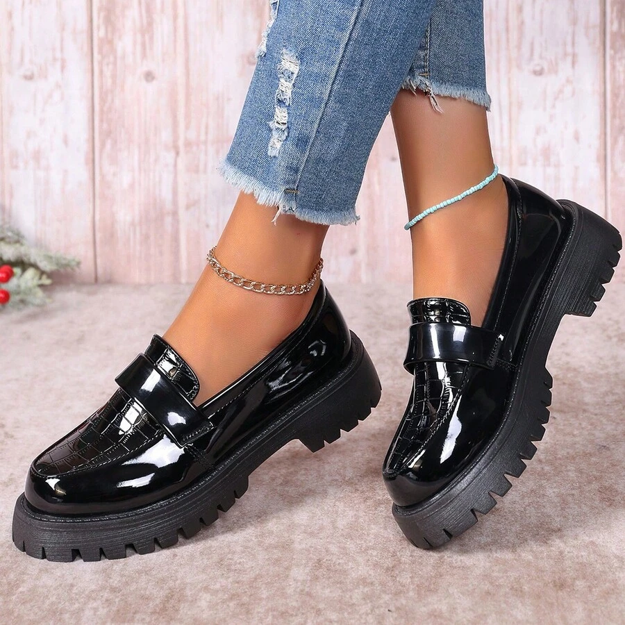 Cross-Border 43 Plus Size British Style Versatile Women's Loafers 2025 Spring New Round Toe Thick Sole Height Increasing Slip-On Loafers - Burgundy - View 1
