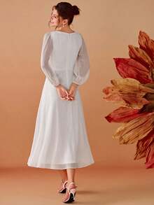 优雅浪漫V领长袖荷叶边扭结中长连衣裙，秋季新娘送礼会派对礼服 - 白色 - 查看 2