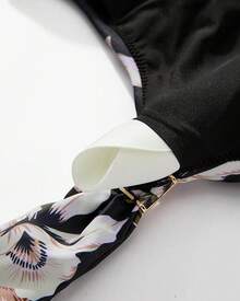 Traje de baño tankini con volantes de cintura alta y control de abdomen para tallas grandes - Floral negro - Ver 9