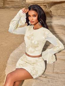 女士时尚 3D 刺绣镂空露背喇叭袖短款上衣和紧身迷你裙 2 件套，适合日常和派对