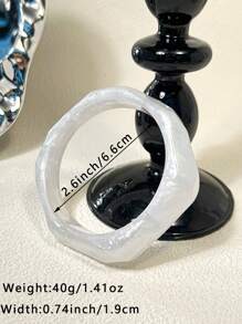 1 pieza Elegante y lujoso brazalete de mujer inspirado en conchas de resina, diseño asimétrico perlado adecuado para bodas, banquetes y como regalo