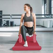 Local Delivery 7-Piece Yoga Equipment Set With Multiple Colors - Yoga Mat With Carrying Strap, 2 Yoga Blocks, Yoga Mat Towel, Yoga Hand Towel, Yoga Strap And Yoga Knee Pad - 紅色 - 查看 5
