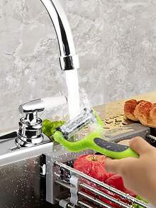 1件可旋转不锈钢刀片蔬菜削皮器，厨房不锈钢去皮削皮器，旋转多功能三面瓜刨，土豆削皮器，苹果削皮器，胡萝卜削皮器，黄瓜切片器，三合一多功能削皮削皮器，蔬菜水果瓜刨，不锈钢削皮器去皮水果刀多功能土豆甘蔗刮刀刨削皮器