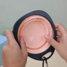 Zusammenklappbarer Reise-Napf für Haustiere, 2-in-1 Silikon Futter- und Wasserschale für Hunde/Katzen, auslaufsicheres faltbares Design mit Karabinerhaken, tragbare Outdoor Fütterungsschale für Wandern/Camping/Roadtrips, perfektes Geschenk für Abenteurer/Reisende, großartig für den Tag des Nationalen Haustiers & Sommerurlaube