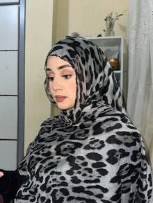 1 件女士波西米亚豹纹头巾，柔软透气街头风格围巾，适合日常穿着