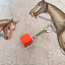 1 件缓解压力的键盘钥匙扣 - 具有音效的减压玩具，具有缓解压力的作用，并且具有明亮美丽的马卡龙色。外观、颜色和设计都非常吸引人，非常适合派对礼物和礼物，也非常适合赠送给朋友 - 彩色 - 查看 24