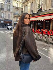 Chaqueta de invierno para mujer con forro de piel marrón - Estilo de calle casual con solapa suelta, bolsillos y mangas largas