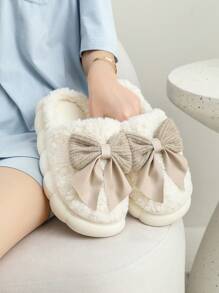 Pantofole da donna con fiocco e pelliccia, nuove per l'autunno/inverno 2025, calde e antiscivolo per interni, con suola spessa, bianche e color cachi