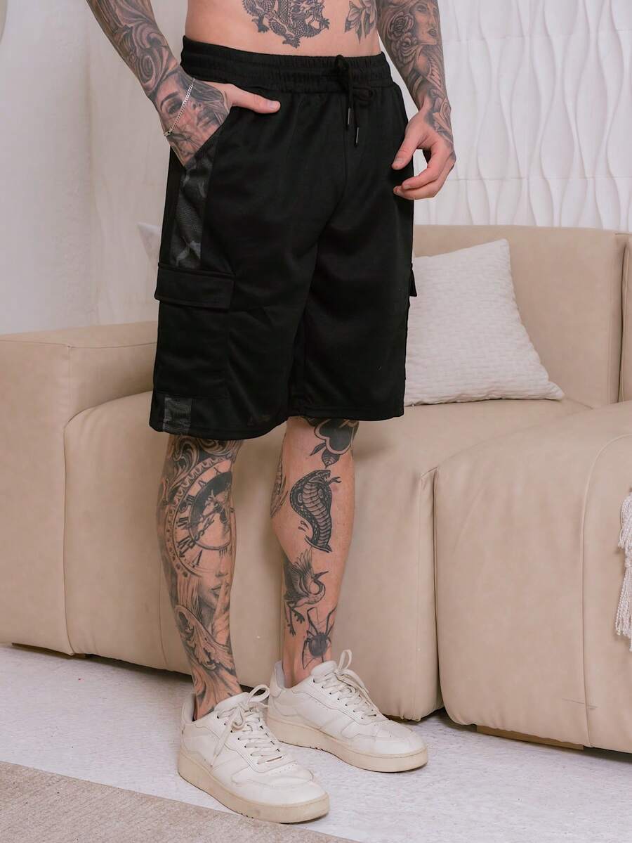 Cargo Shorts With Elastic Waistband - Black - View 1
