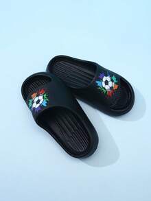 Chanclas de espuma EVA para niños, ligeras, con suela antideslizante y suave, lindas, para uso doméstico casual, de secado rápido, con diseño de fútbol y deportes, de unicolor simple, con suela gruesa, para niños y niñas, sandalias de playa - Negro - Ver 5