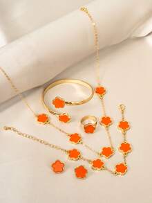 1 套时尚优雅的金属五叶草花手链、项链、耳环、戒指、手链、高端时尚多功能女士珠宝套装