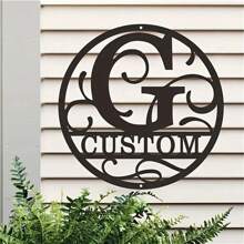 1PC Personalized Round Metal Monogram Wall Art, Custom Alphabet Plaque With Rustic Farmhouse Style, Iron Construction 26 Letters Welcome Sign, Easy Hanging Ornament For Couple Lovers Family Home Office Living Room Garden Decor, 2D Flat Housewarming Valentine's Day Gift,School Supplies,Back To School