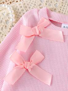 2 pièces/set Mode bébé fille rose mignon Débardeur à décoration de nœud papillon 3D à manches longues et pantalon en jean avec nœud papillon élastique à la taille, ensemble - Rose bonbon - Voir 3