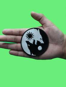1PC Wolf Yin Yang Symbol Patch Chinese Culture Embroidered Iron On - Multicolor - View 3
