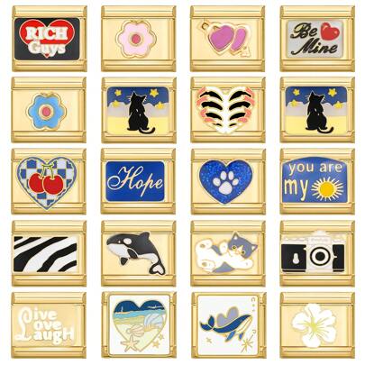 1 件装模块化卡扣手链，包含经典动物、爱心、花朵、字母、眼睛、星星元素，都市休闲风格，万圣节和圣诞节必备单品，秋季色调，本土风情，实用时尚，充满圣诞氛围，设计迷人，不锈钢材质，圣诞装饰，秋季办公室穿搭，派对穿搭指南，圣诞礼物，圣诞家居装饰