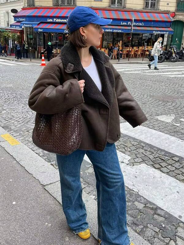 Chaqueta de invierno para mujer con forro de piel marrón - Estilo de calle casual con solapa suelta, bolsillos y mangas largas