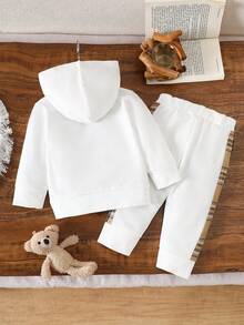 2 piezas/set de camiseta de manga corta y pantalones deportivos para exteriores con parche bordado de oso de dibujos animados a cuadros para niños, primavera/agosto - Blanco - Ver 2