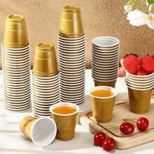 100 pièces Verres à shot en plastique, verres à shot miniatures polyvalents en plastique de 2 oz, verres à shot miniatures jetables de 2 oz, tasses à cocktail jetables, tasses à boissons, tasses d'échantillonnage, petites tasses réutilisables faciles à nettoyer pour les spiritueux, les cocktails, les jus et les sauces, convenant à toutes les réunions, jeux de fête, photos de fête, vacances, fêtes, fêtes d'Halloween ou de Noël