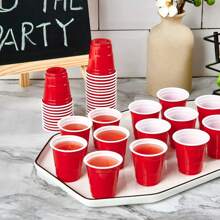 100 pièces Verres à shot en plastique, verres à shot miniatures polyvalents en plastique de 2 oz, verres à shot miniatures jetables de 2 oz, tasses à cocktail jetables, tasses à boissons, tasses d'échantillonnage, petites tasses réutilisables faciles à nettoyer pour les spiritueux, les cocktails, les jus et les sauces, convenant à toutes les réunions, jeux de fête, photos de fête, vacances, fêtes, fêtes d'Halloween ou de Noël