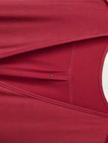 女士高腰 V 领阔腿连体裤不对称套装（配腰带）