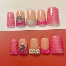 Red Fantasy Y2K Duck Nails Short Press-On Acrylic Nails, 10 Pcs Handmade 2025 Summer Gradient Pink Nails Embellished With Tiger-Stripe Patterns,Silver Cross For Party, Wedding, Holiday & Daily Wear-Reusable Gel Acrylic, Easy Application With Jelly Glue Set Included - 玫紅色 - 查看 3