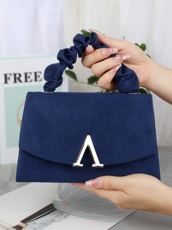 حقيبة كلاتش من القطيفة الأزرق الداكن مع حزام كتف قابل للإزالة، حقيبة كلاتش رسمية أنيقة مناسبة لحفلات الزفاف