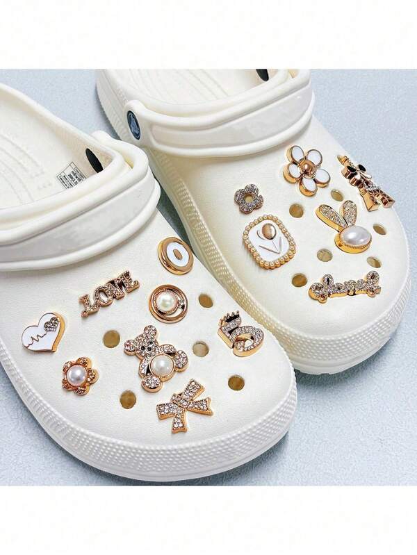 14 Stücke Neue Kristalldiamant Dekoserie Charm Zubehör Set für Lochstanzung Schuhe, modische DIY Schuh Blumen Dekorationen für die Schule