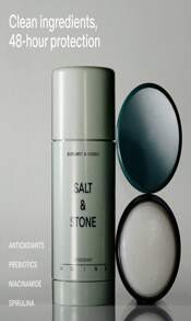 Desodorante SALT & STONE | Desodorante natural extra fuerte para mujeres y hombres | Sin aluminio con extractos de algas marinas, manteca de karité y probióticos (Rosa negra y oud - 26 fl oz)