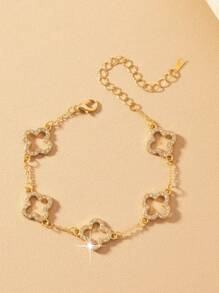 1 Stück grenzüberschreitender Cut Out Vier-Blatt-Blumen Diamant-Armreif, süßes Kleeblatt-Armband