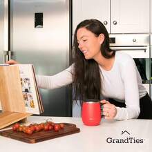 GRANDTIES - Taza de café aislante con asa, tapa deslizante para evitar salpicaduras, termo con forma de copa de vino de 16 oz con doble pared al vacío de acero inoxidable - Rojo arándano - Ver 7