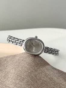 1件装女士金合金手镯腕表，椭圆形表盘，时尚白色指针，休闲优雅罗马数字石英表，适合日常装饰佩戴 - 銀色 - 查看 2