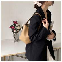 Women Shoulder Bags - 檸檬黃加布內包 - 查看 3